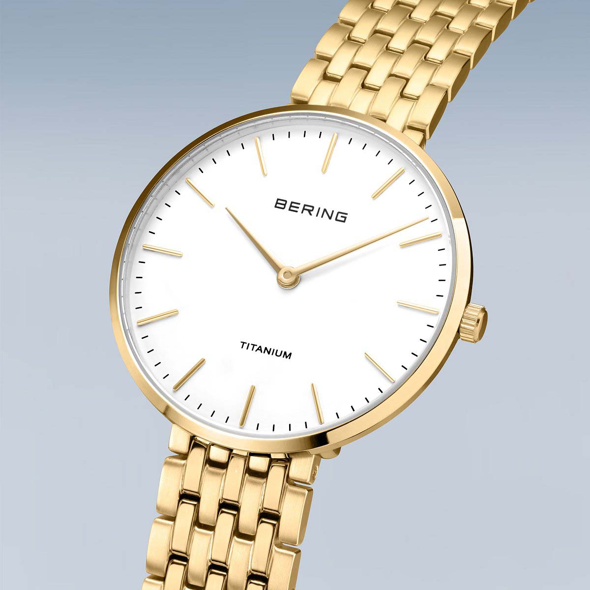 Bering Damenuhr Titanium