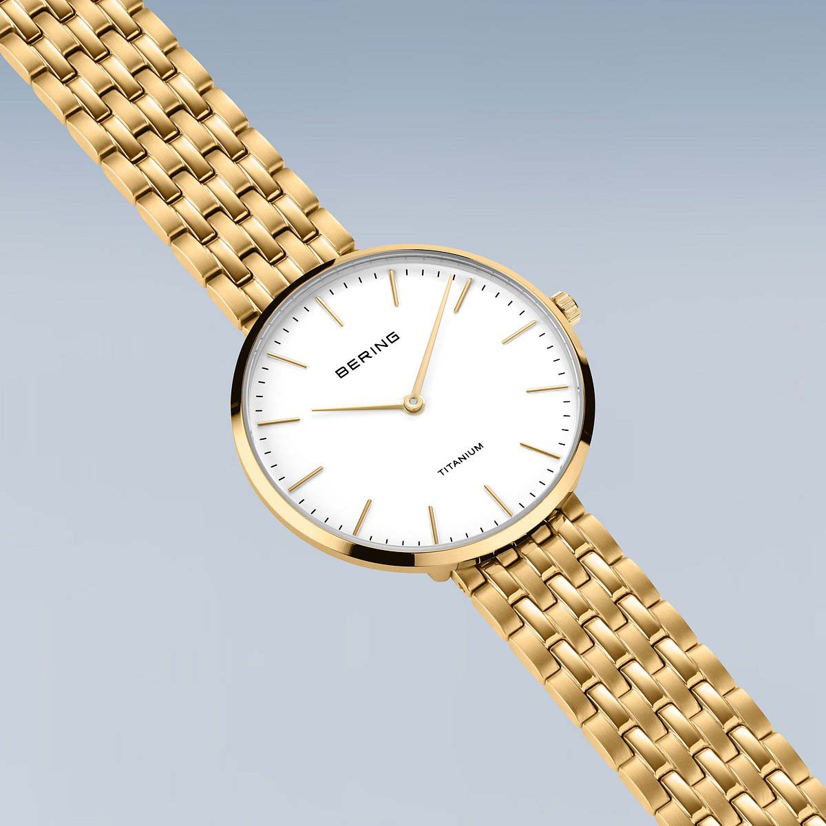 Bering Damenuhr Titanium